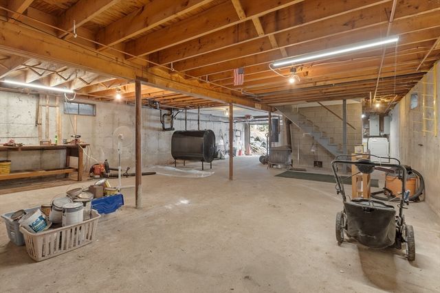 9 Old Princeton Rd Cutoff, Hubbardston, MA 01452