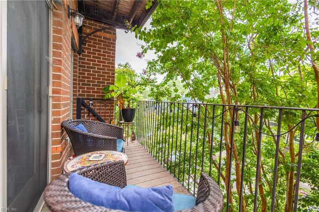 810 W Princess Anne Rd Apt 303, Norfolk, VA 23517
