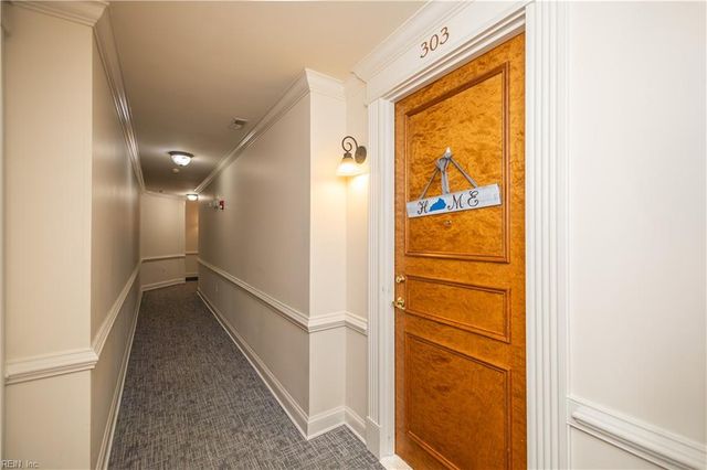 810 W Princess Anne Rd Apt 303, Norfolk, VA 23517