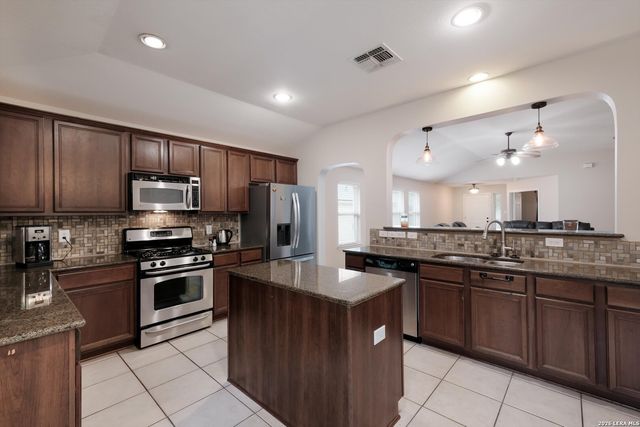 26122 Indian Clf, San Antonio, TX 78260