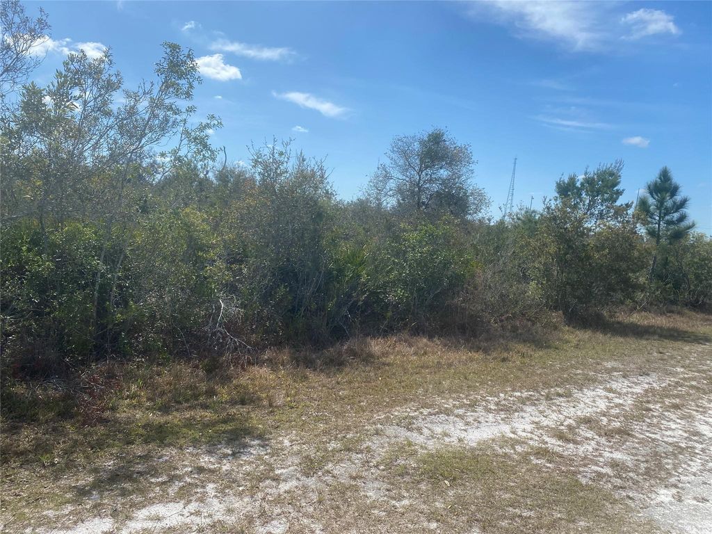Lot 5 BLK 341 Palm Beach Dr, Indian Lake Estates, FL 33855