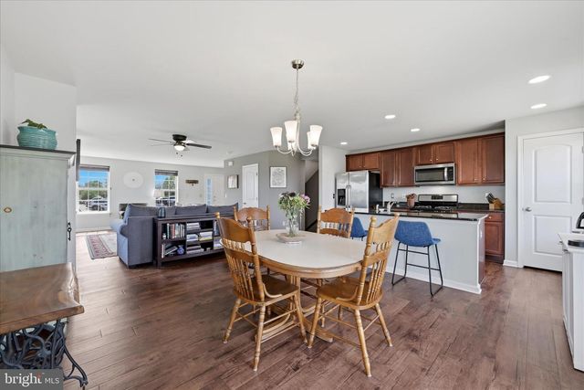 60 NIBLICK SQ, Front Royal, VA 22630