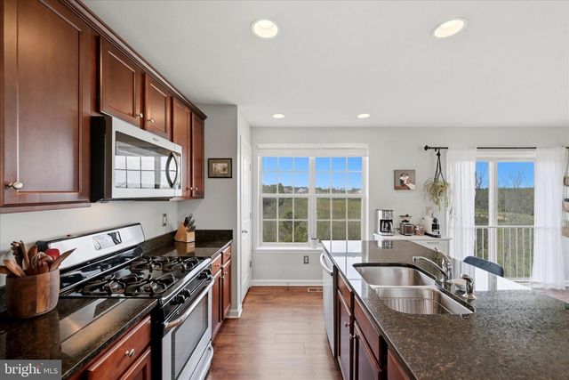 60 NIBLICK SQ, Front Royal, VA 22630
