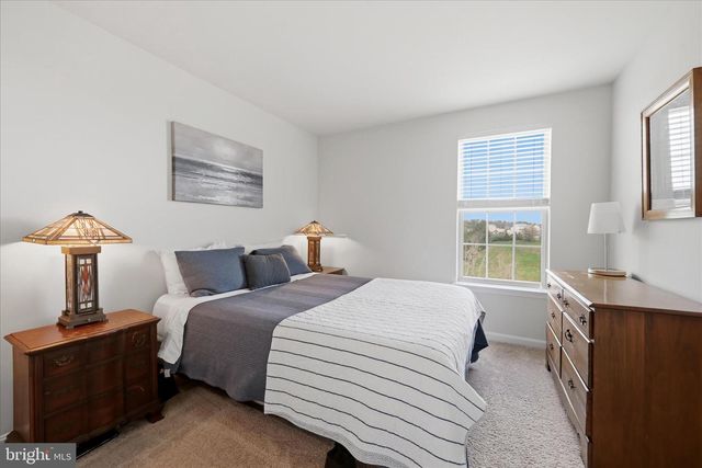 60 NIBLICK SQ, Front Royal, VA 22630