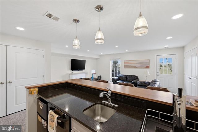 60 NIBLICK SQ, Front Royal, VA 22630