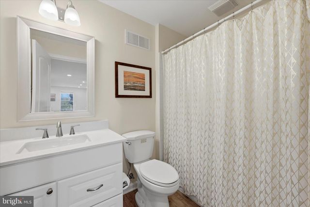 60 NIBLICK SQ, Front Royal, VA 22630