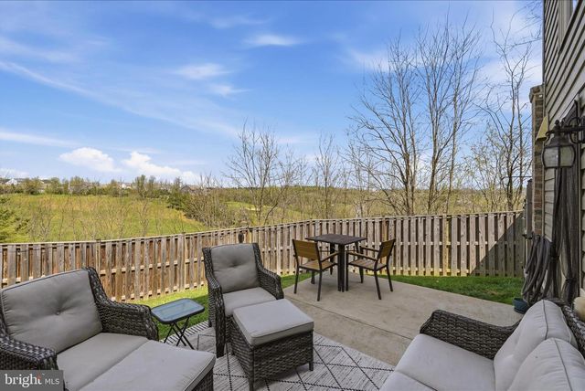 60 NIBLICK SQ, Front Royal, VA 22630