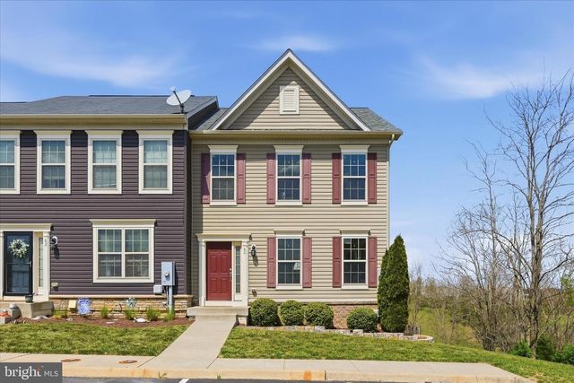 60 NIBLICK SQ, Front Royal, VA 22630