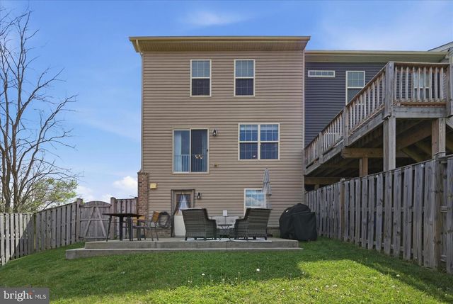 60 NIBLICK SQ, Front Royal, VA 22630