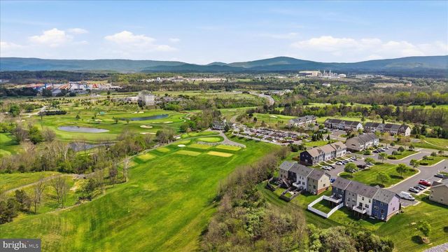 60 NIBLICK SQ, Front Royal, VA 22630