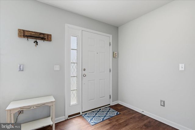 60 NIBLICK SQ, Front Royal, VA 22630