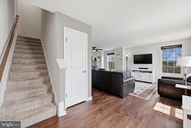 60 NIBLICK SQ, Front Royal, VA 22630