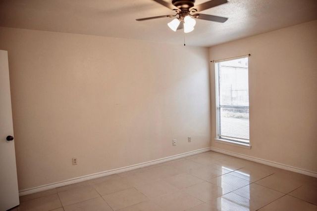 12905 Woodforest Boulevard 303, Houston, TX 77015