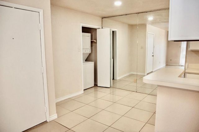 12905 Woodforest Boulevard 303, Houston, TX 77015