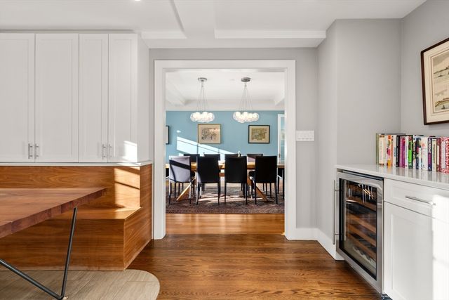 192 Commonwealth Ave 5, Boston, MA 02116