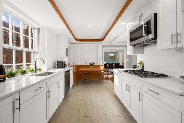 192 Commonwealth Ave 5, Boston, MA 02116