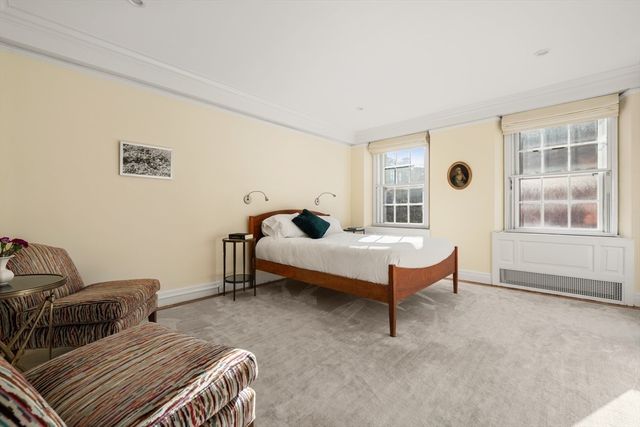 192 Commonwealth Ave 5, Boston, MA 02116