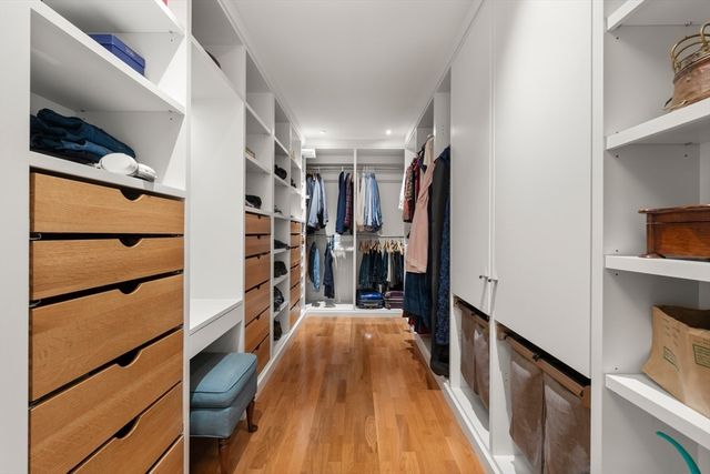 192 Commonwealth Ave 5, Boston, MA 02116