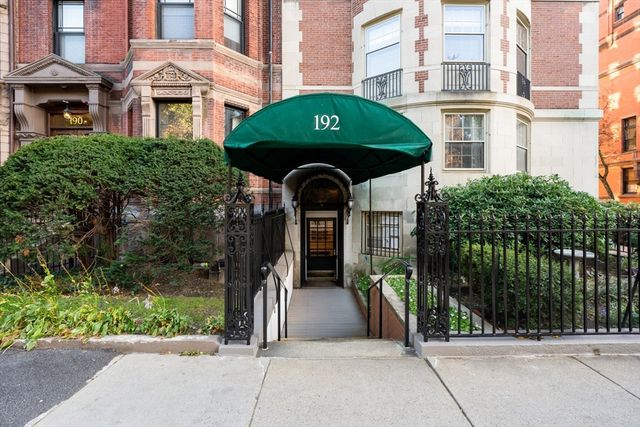 192 Commonwealth Ave 5, Boston, MA 02116
