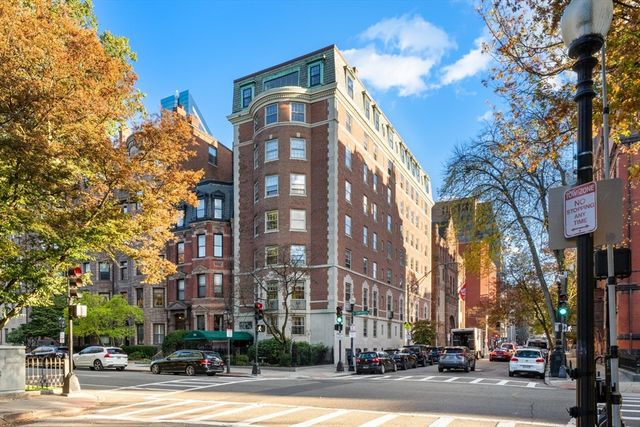 192 Commonwealth Ave 5, Boston, MA 02116