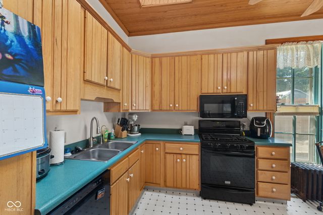 18 Martin Place, Franklin, IN 46131