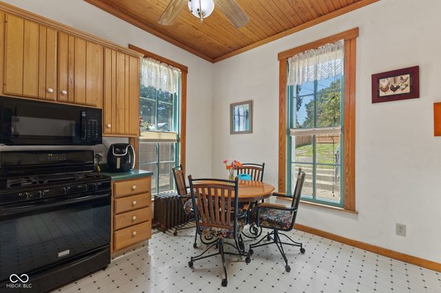 18 Martin Place, Franklin, IN 46131