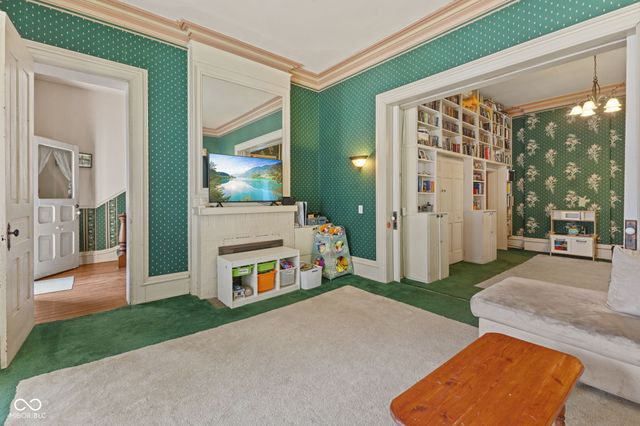 18 Martin Place, Franklin, IN 46131