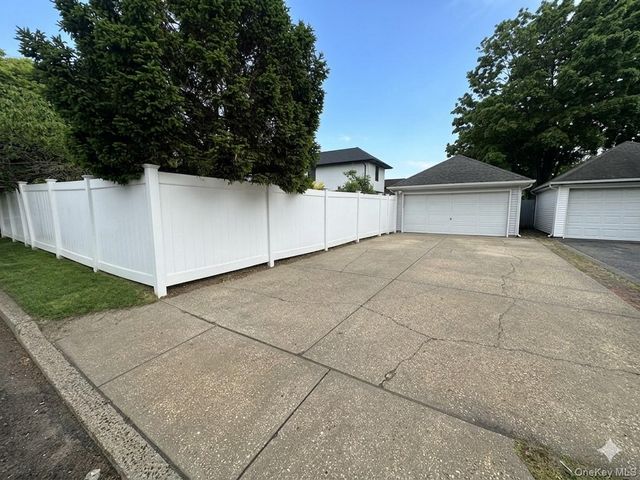 1132 Fulton Street, Woodmere, NY 11598
