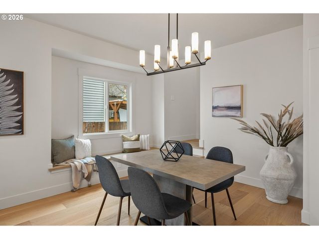 1408 Ne SUMNER St, Portland, OR 97211