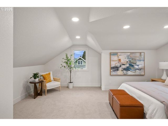 1408 Ne SUMNER St, Portland, OR 97211