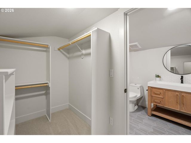 1408 Ne SUMNER St, Portland, OR 97211