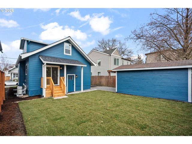 1408 Ne SUMNER St, Portland, OR 97211