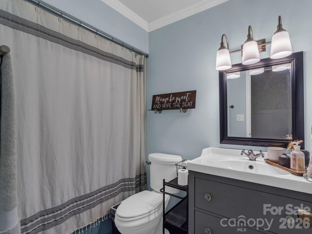 701 Hickory Hill Court, Gastonia, NC 28054