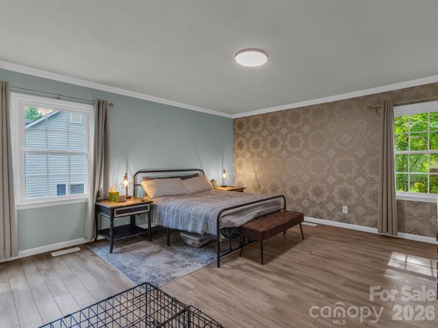 701 Hickory Hill Court, Gastonia, NC 28054