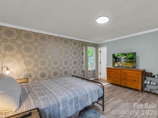 701 Hickory Hill Court, Gastonia, NC 28054