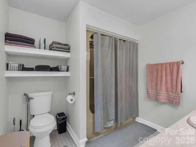 701 Hickory Hill Court, Gastonia, NC 28054