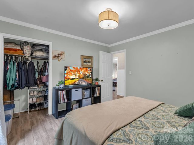 701 Hickory Hill Court, Gastonia, NC 28054