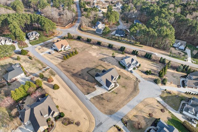 25 Westbourne Lane, Youngsville, NC 27596