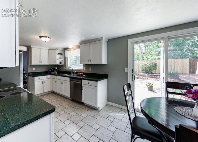 174 Tamarron Drive, Colorado Springs, CO 80919