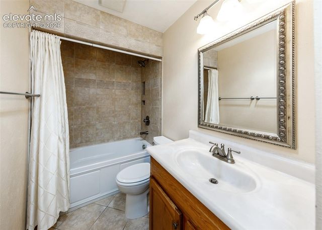 174 Tamarron Drive, Colorado Springs, CO 80919