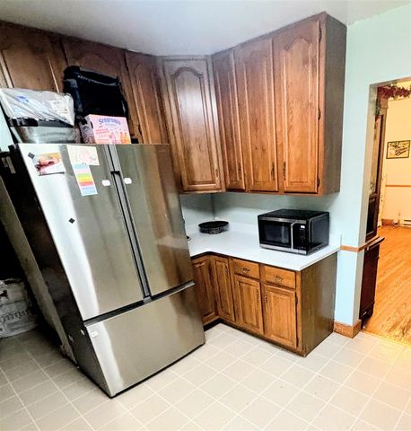 2311 E Glendora Road, Buchanan, MI 49107