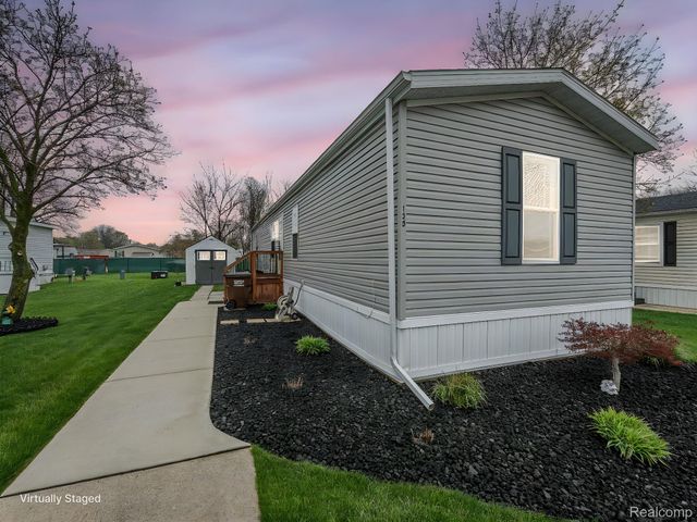 139 Menlo Park Dr, Van Buren Charter Township, MI 48111