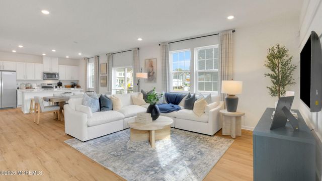 13 Dahlia Court, Bayville, NJ 08721