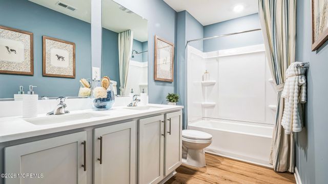 13 Dahlia Court, Bayville, NJ 08721