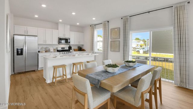 13 Dahlia Court, Bayville, NJ 08721