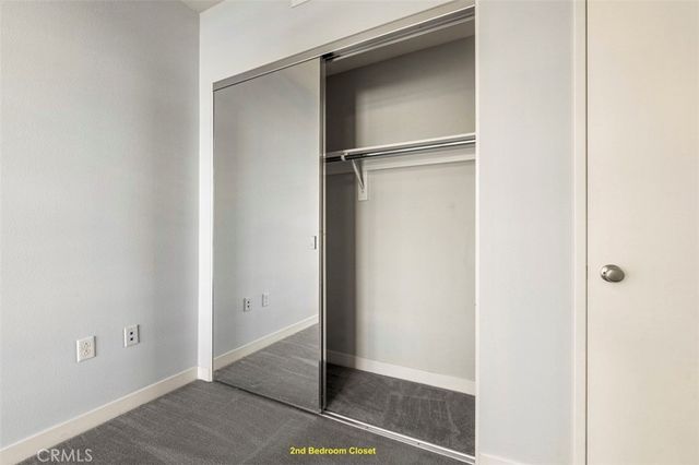 21301 Erwin Street 516, Woodland Hills, CA 91367