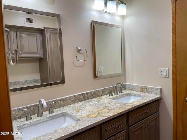 375 S Buena Vista Avenue, Gilbert, AZ 85296
