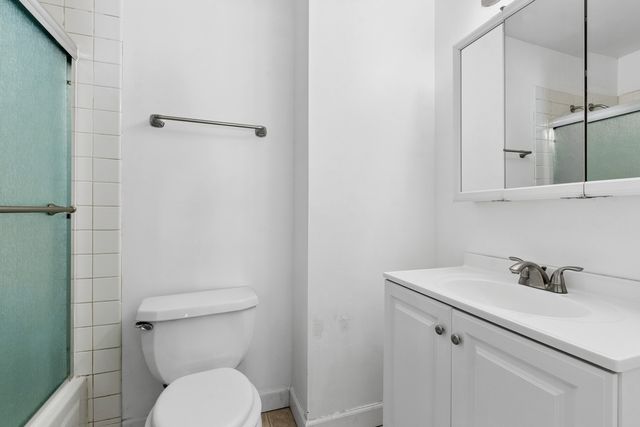 917 Shambliss Lane, Buffalo Grove, IL 60089