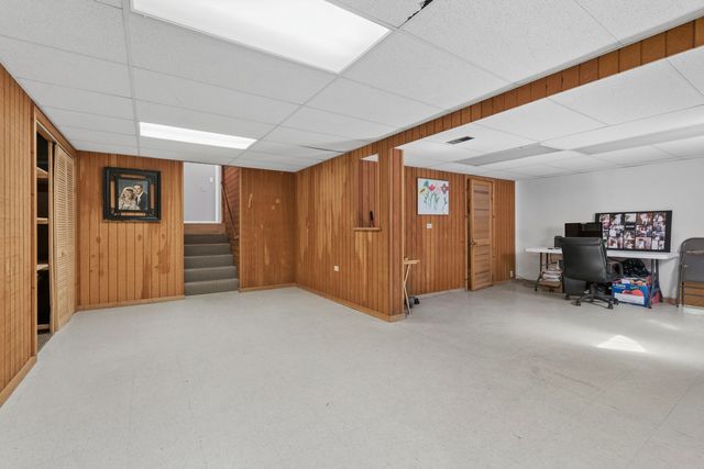 917 Shambliss Lane, Buffalo Grove, IL 60089