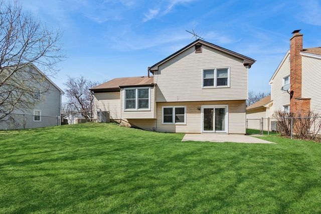 917 Shambliss Lane, Buffalo Grove, IL 60089